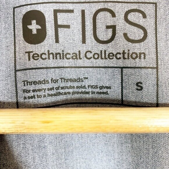 Figs Casma 3 Pocket Scrub Top Size Small NWT - Picture 10 of 12